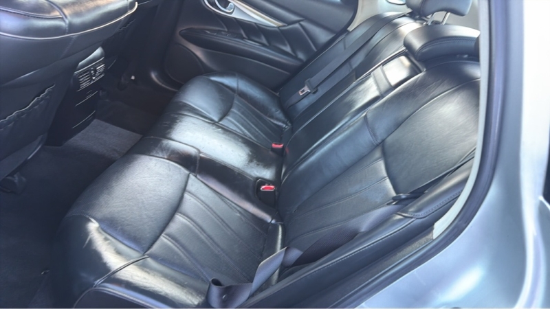 2015 INFINITI Q70