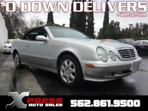 2000 Mercedes-Benz CLK Photo