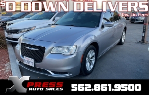 2018 Chrysler 300 Photo