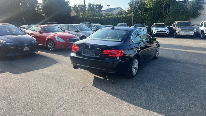 2012 BMW 3 Series 328i