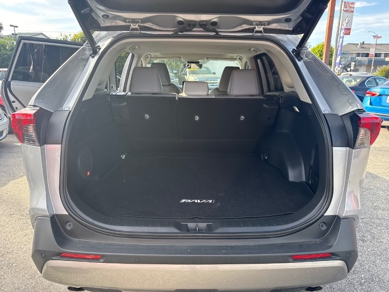 2023 Toyota RAV4 Limited - Photo 7