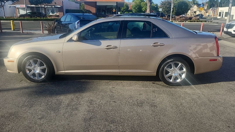 2005 Cadillac STS Base