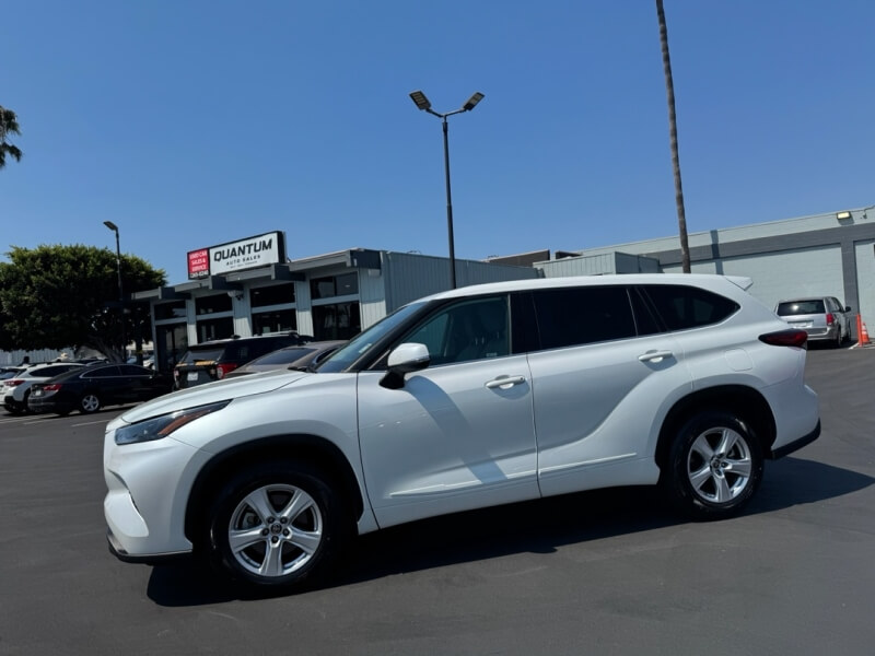 picture of 2022 Toyota Highlander