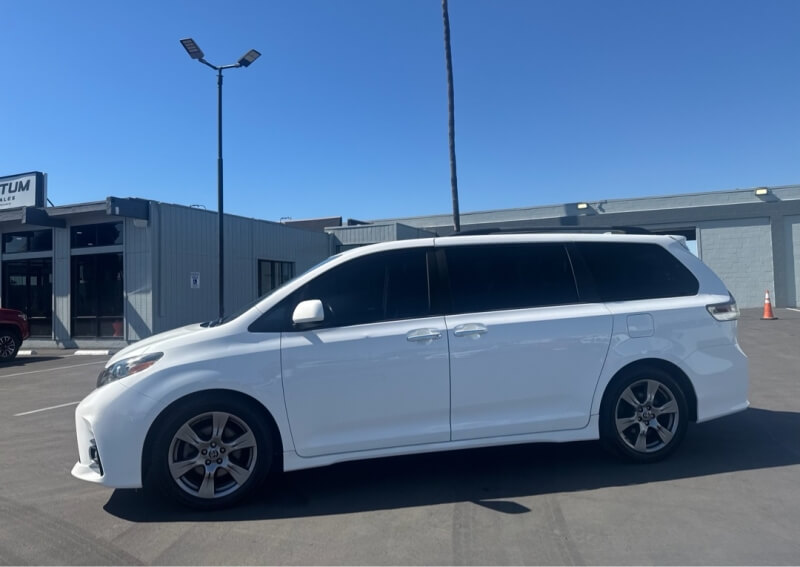 picture of 2019 Toyota Sienna