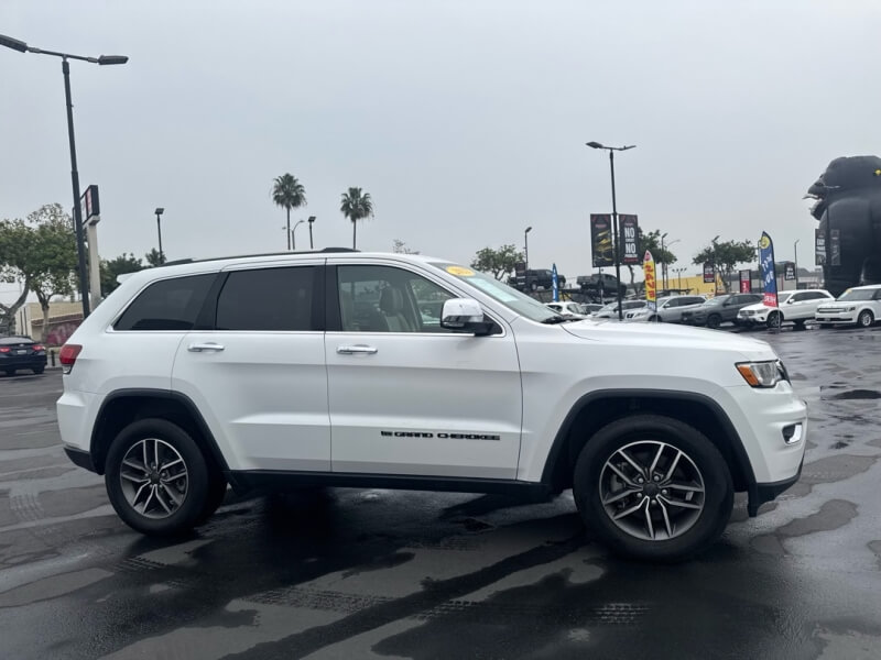 picture of 2022 Jeep Grand Cherokee WK