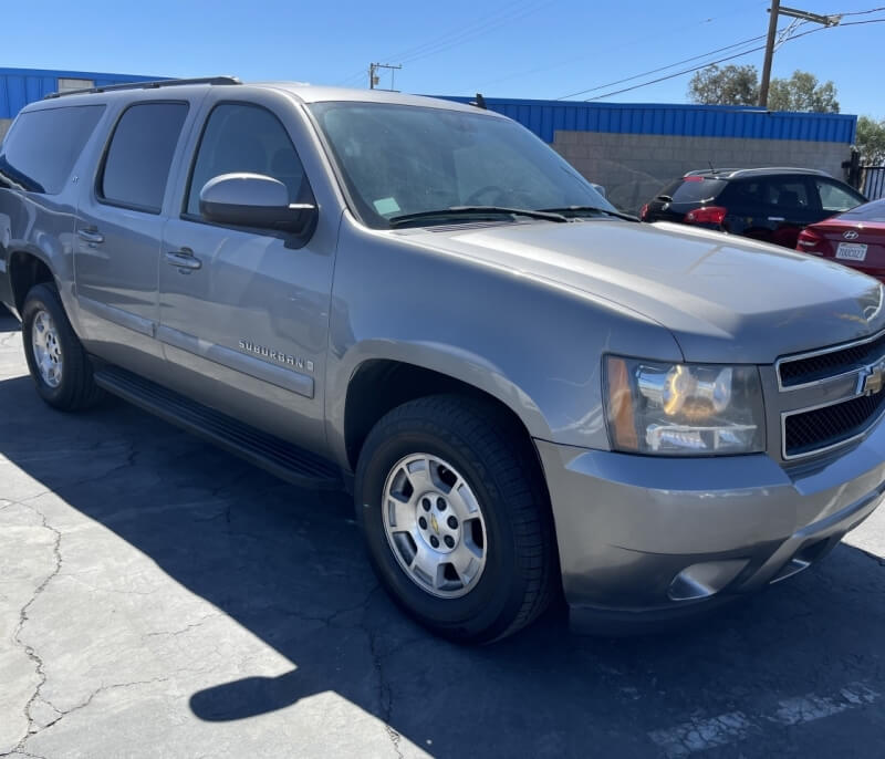 2008 Chevrolet Suburban Photo