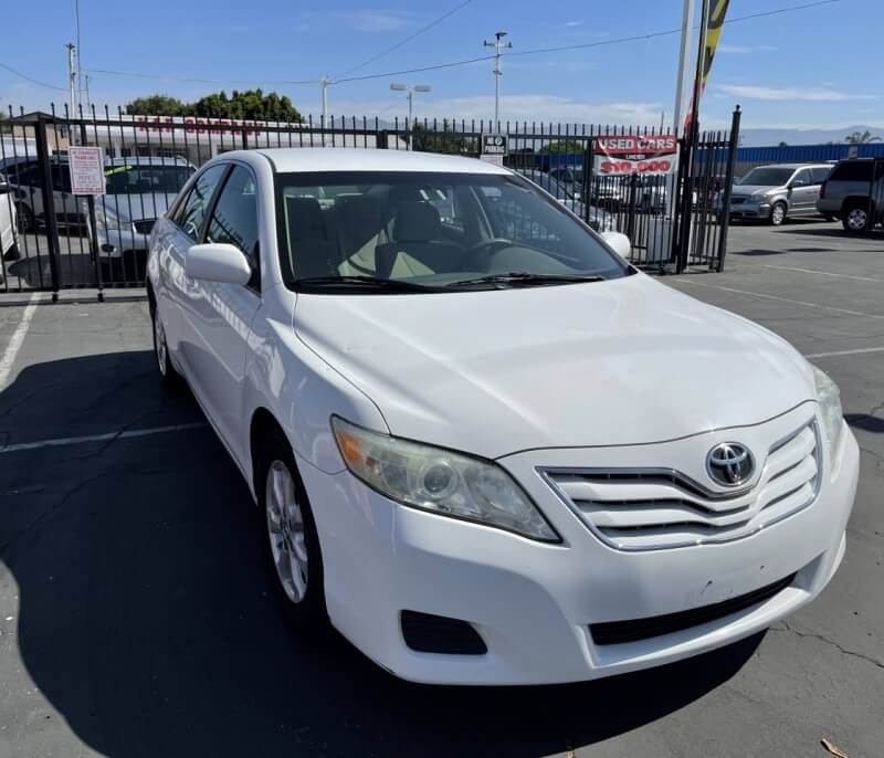 2011 Toyota Camry Photo