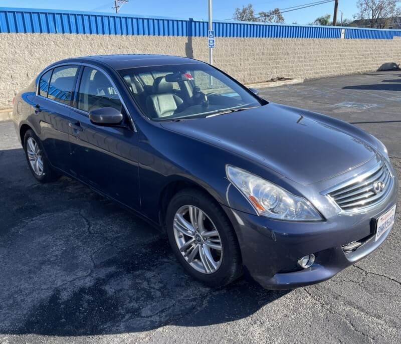 2011 INFINITI G25 Sedan Photo