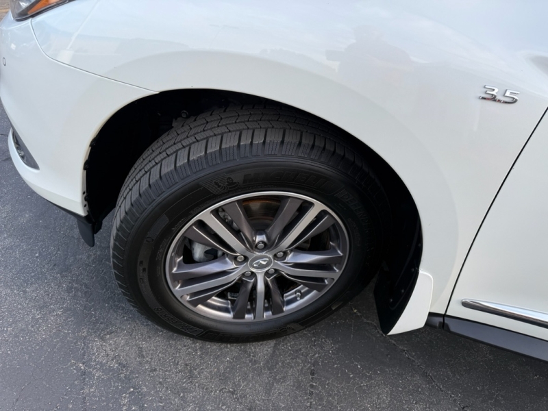 2017 INFINITI QX60 Base - Photo 10