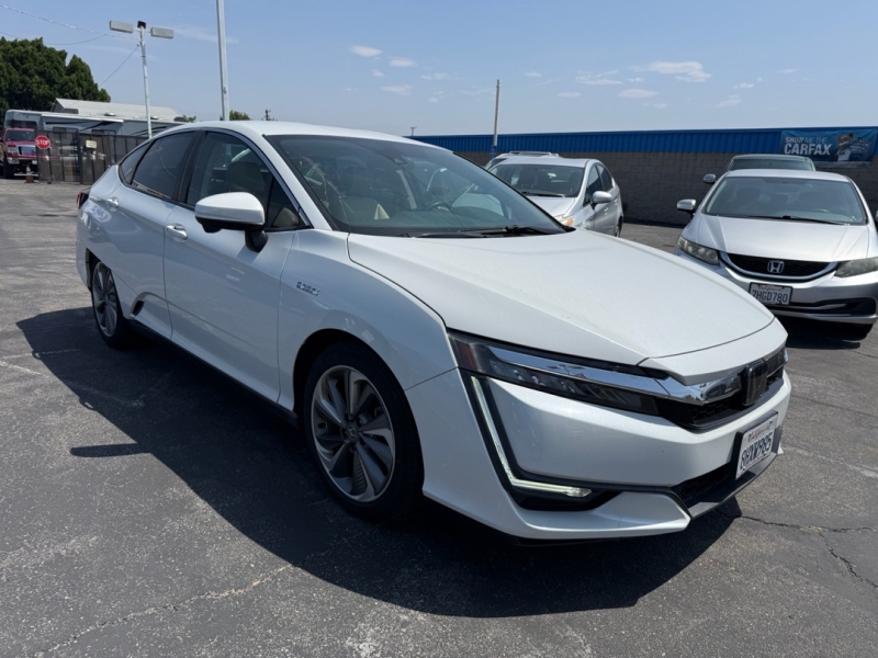 2018 Honda Clarity Touring Plug-In Hybrid's photo