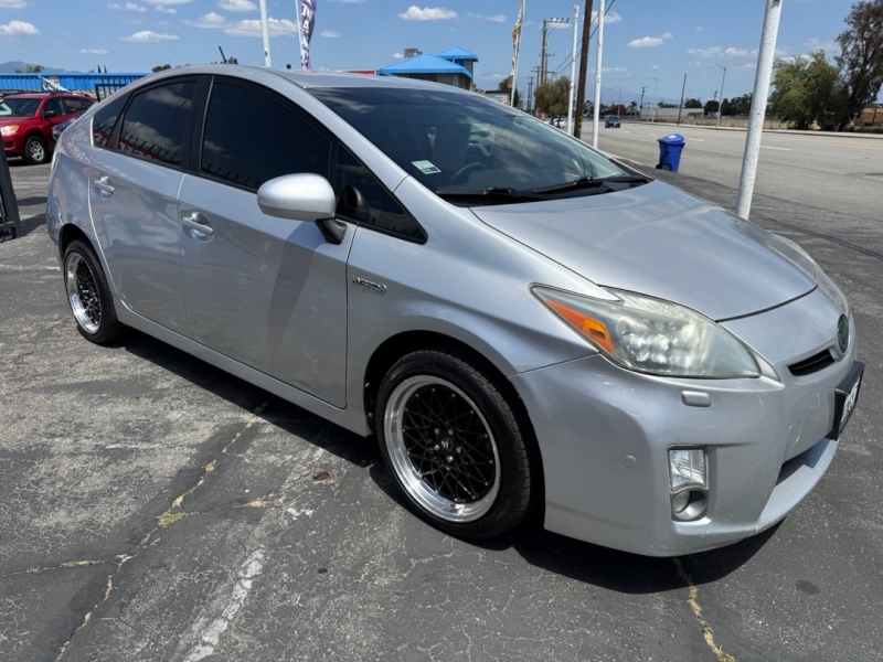 2010 Toyota Prius V's photo