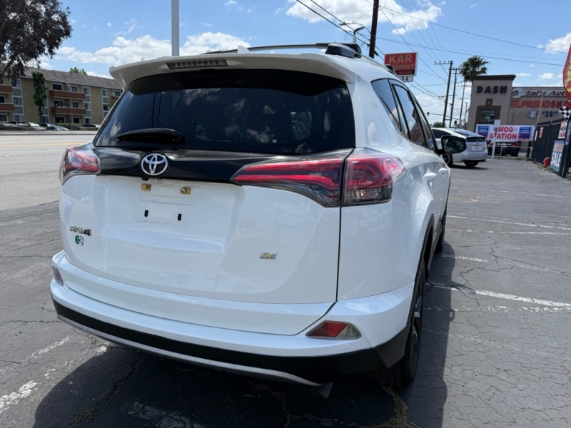 2017 Toyota RAV4's photo