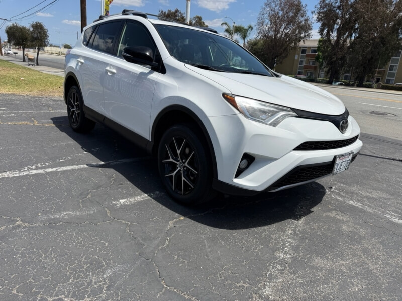 picture of 2017 Toyota RAV4