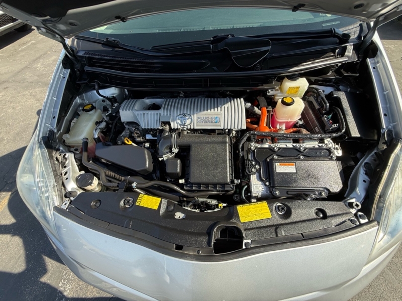 2013 Toyota Prius Plug-In Base - Photo 22