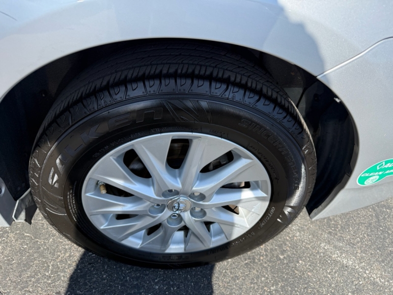2013 Toyota Prius Plug-In Base - Photo 13