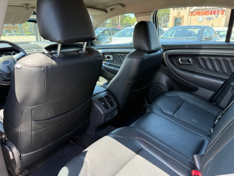 2012 Ford Taurus SEL - Photo 14