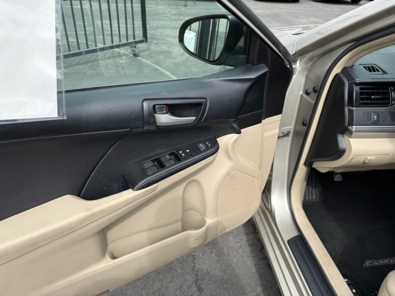 2013 Toyota Camry LE - Photo 7