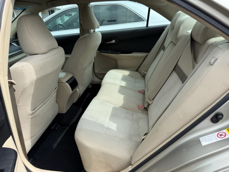 2013 Toyota Camry LE - Photo 8