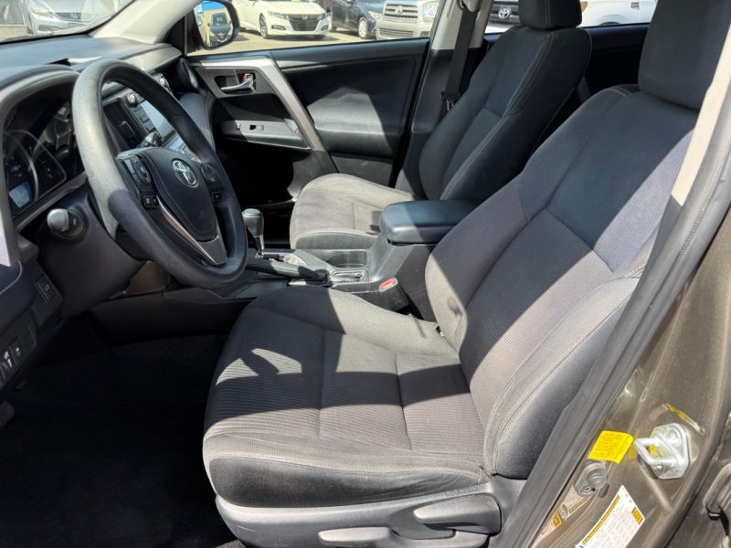 2015 Toyota RAV4 XLE - Photo 7