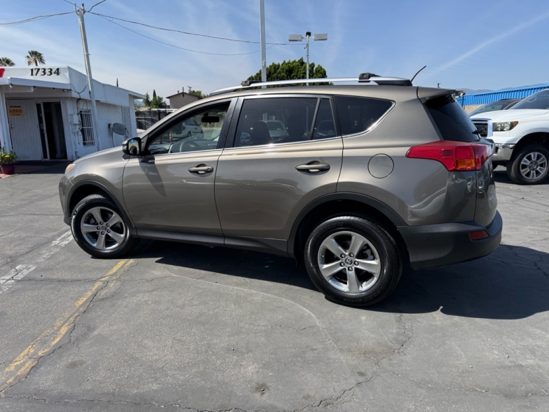 2015 Toyota RAV4 XLE - Photo 3