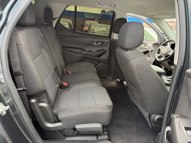2018 Chevrolet Traverse 1LT - Photo 21