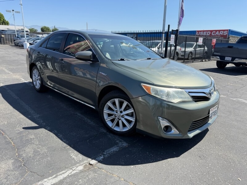 picture of 2012 Toyota Camry Hybrid