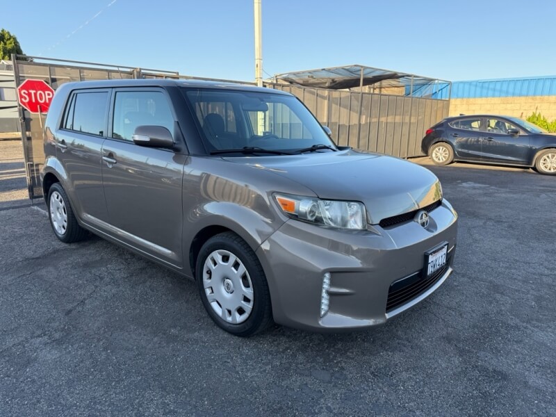picture of 2013 Scion xB
