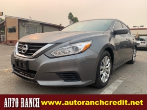 2017 Nissan Altima Photo