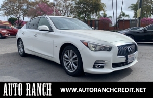 2015 INFINITI Q50 Photo