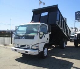 2007 Isuzu NPR Photo