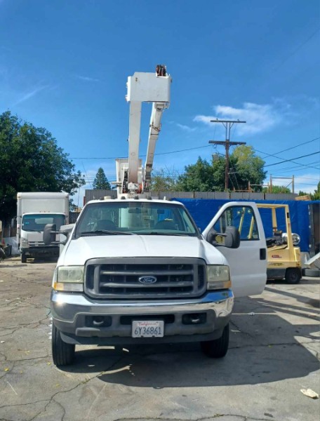 2002 Ford F-550's photo