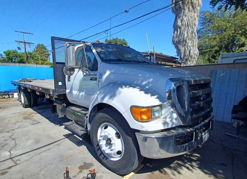 picture of 2015 FORD F-650