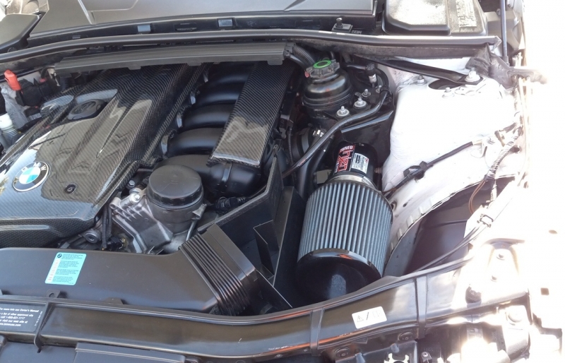 large picture of 2011 BMW 3 Series