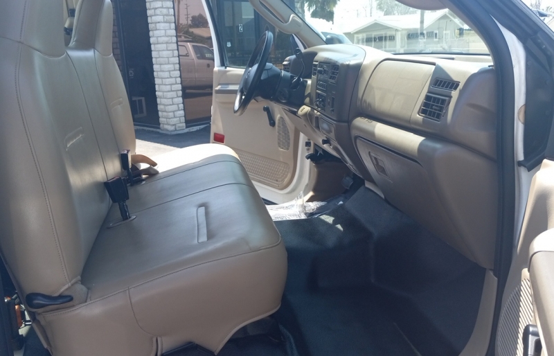large picture of 2004 Ford F-250 Super Duty