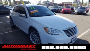 2011 Chrysler 200 Photo