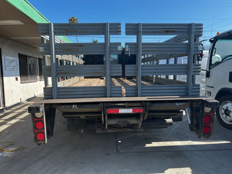 2019 Isuzu NPR HD's photo