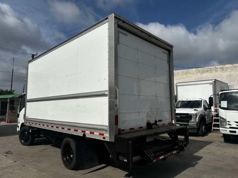 2020 Isuzu NPR HD's photo