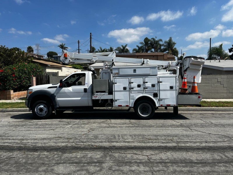 2013 Ford F-550 - Photo 20