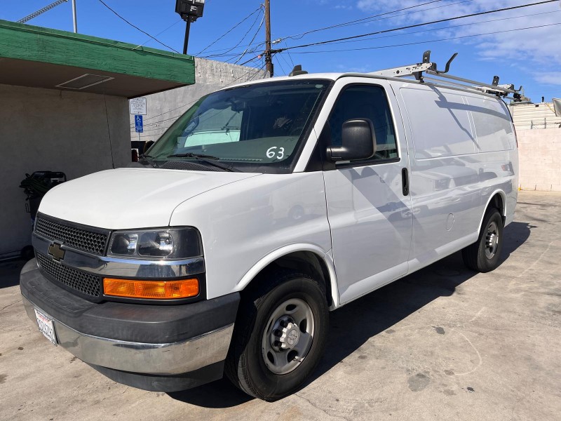 2017 Chevrolet Express Cargo Work Van - Photo 21