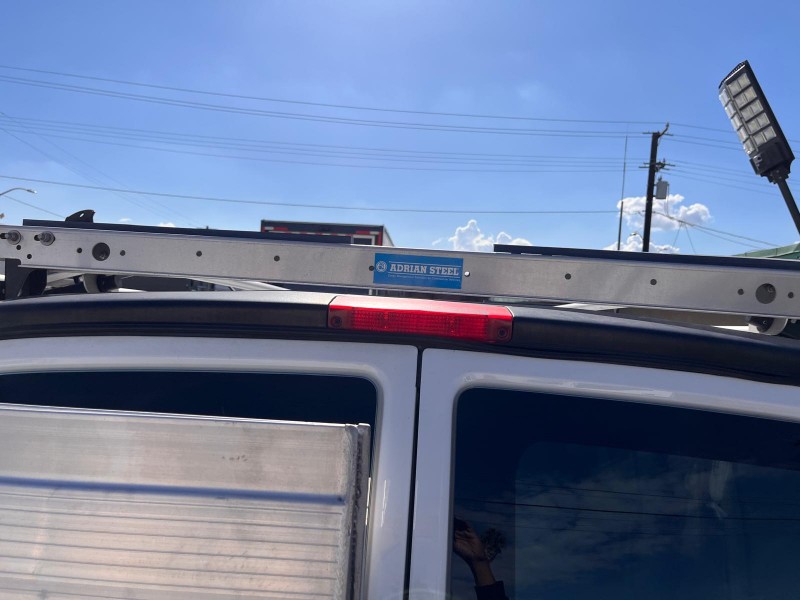 2017 Chevrolet Express Cargo Work Van - Photo 17