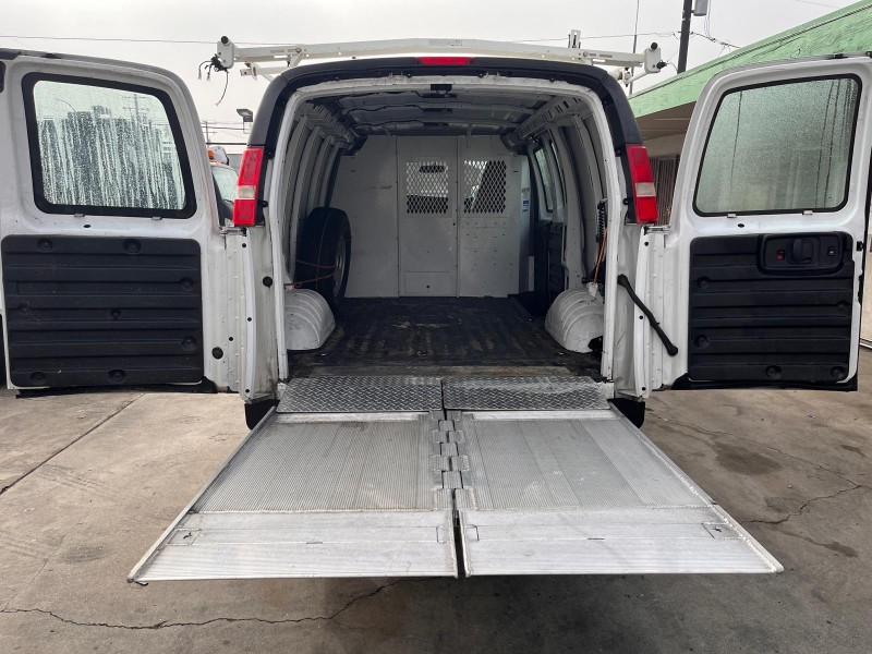2017 Chevrolet Express Cargo Work Van - Photo 15