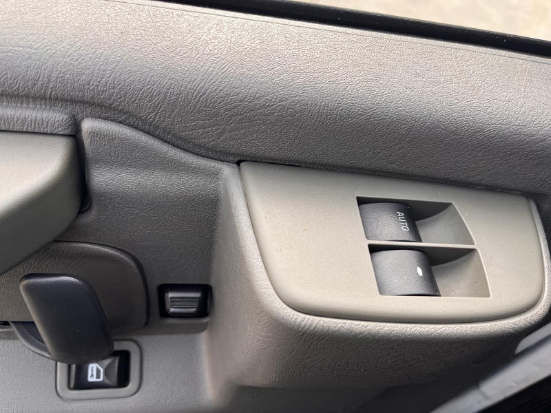 2017 Chevrolet Express Cargo Work Van - Photo 10