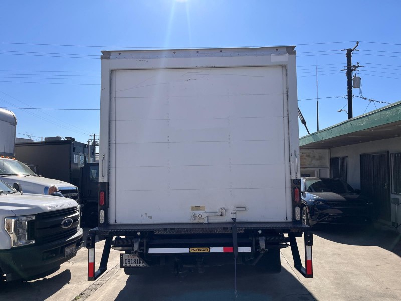 2018 Ford E-Series Cutaway Base