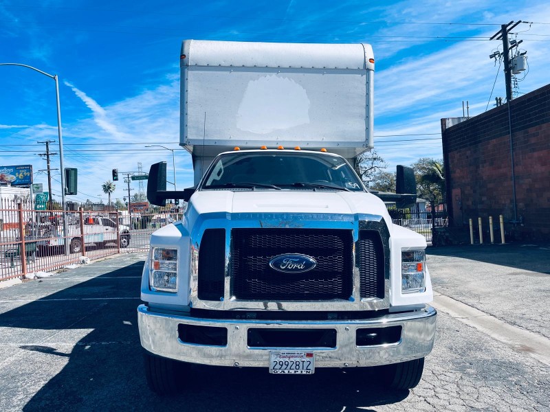2019 Ford F-650 - Photo 19