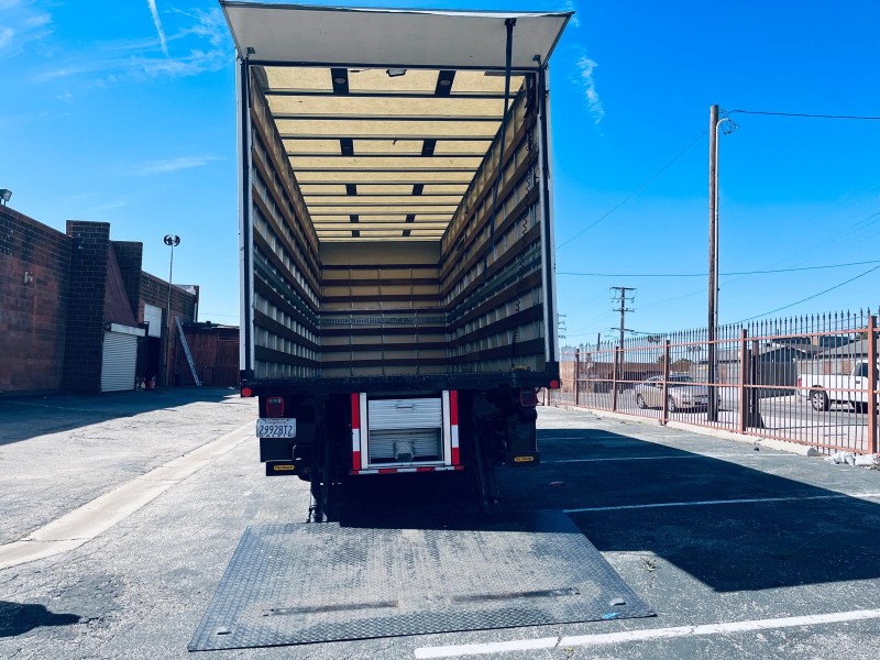 2019 Ford F-650 - Photo 6