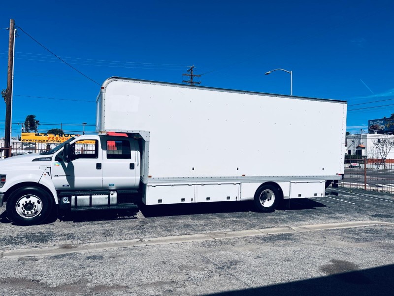 2019 Ford F-650 - Photo 21