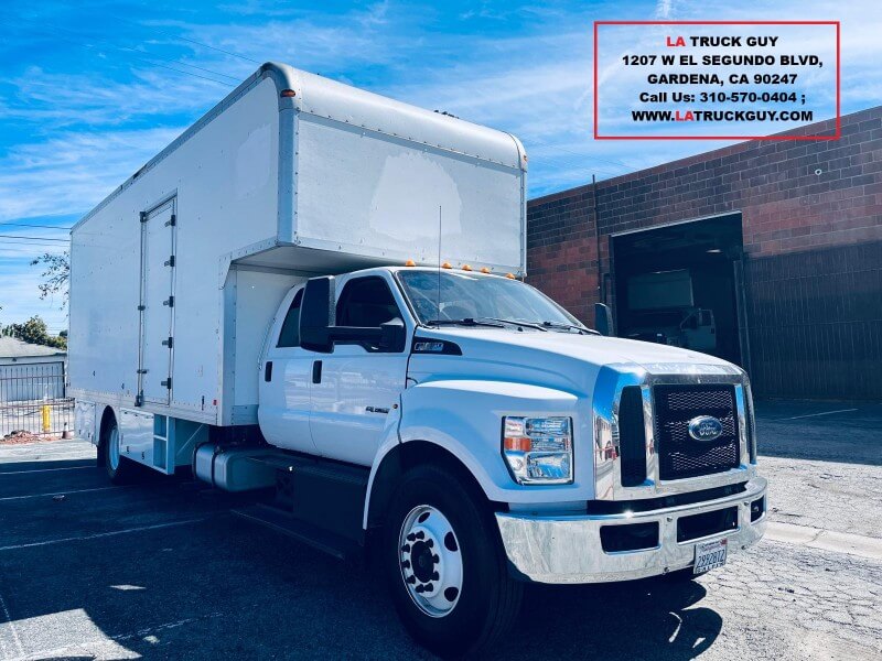 2019 Ford F-650 - Photo 18