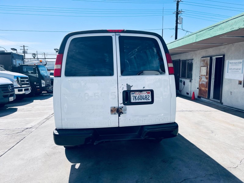 2004 Chevrolet Express Cargo Base