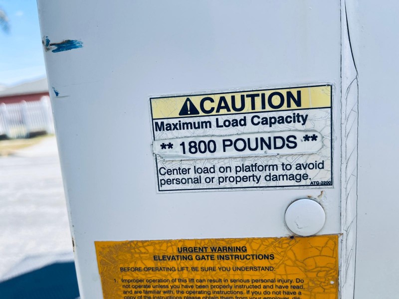 2008 Ford F-550 - Photo 9