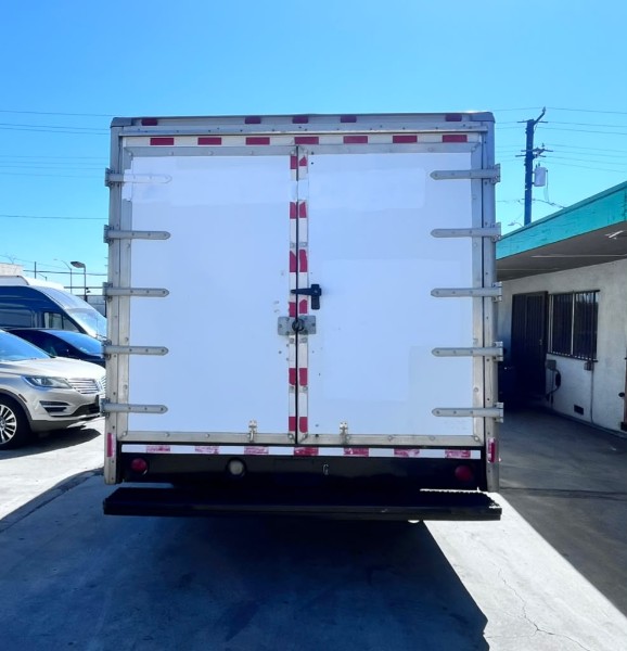 2014 Chevrolet Express Cutaway Base